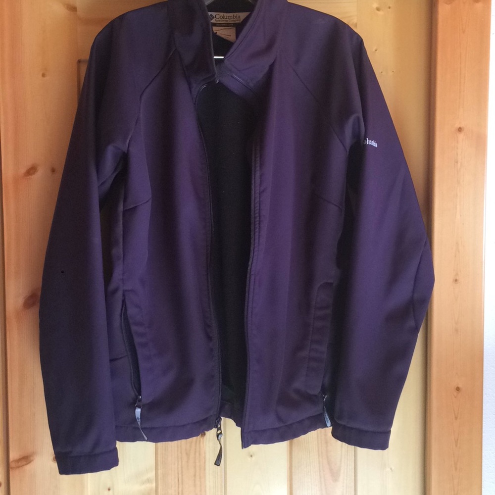 Nice plum purple Columbia jacket sz large